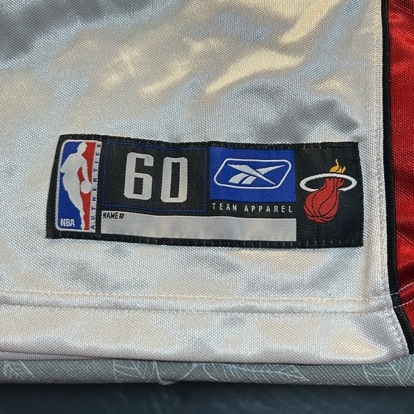 Reebok NBA Shaquille O’Neil Heat Jersey. - Picture 5 of 11